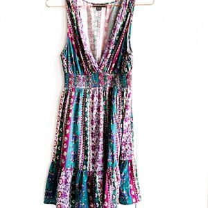 boho deep v neck pull on dress w/frilly hem